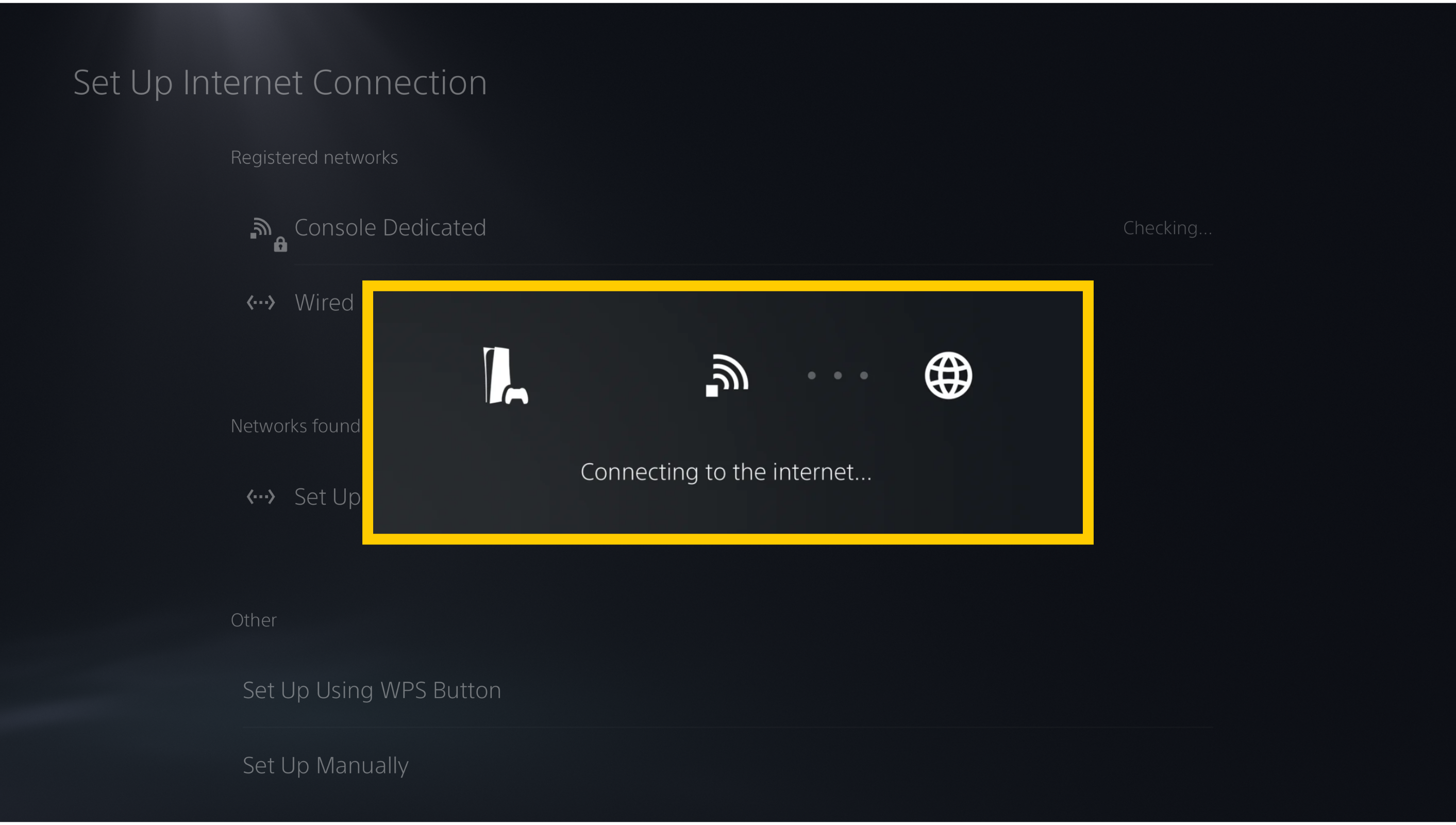 The PlayStation 5 network connection screen, with a pop-up window in a yellow box displaying the message "Connecting to the internet...".