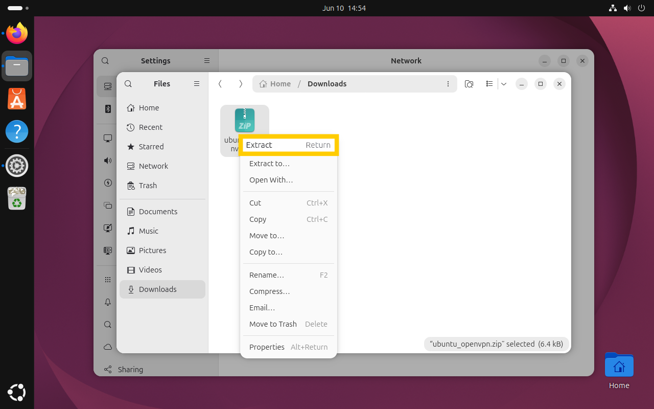 The file browser context menu showing the "Extract" option highlighted in a yellow box for the ubuntu_openvpn.zip file.