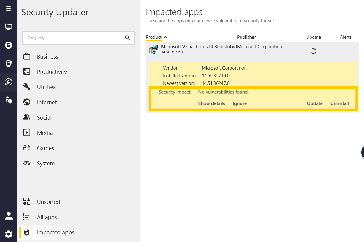 Security Updater in the CyberGhost VPN app with highlighted options for an outdated app.
