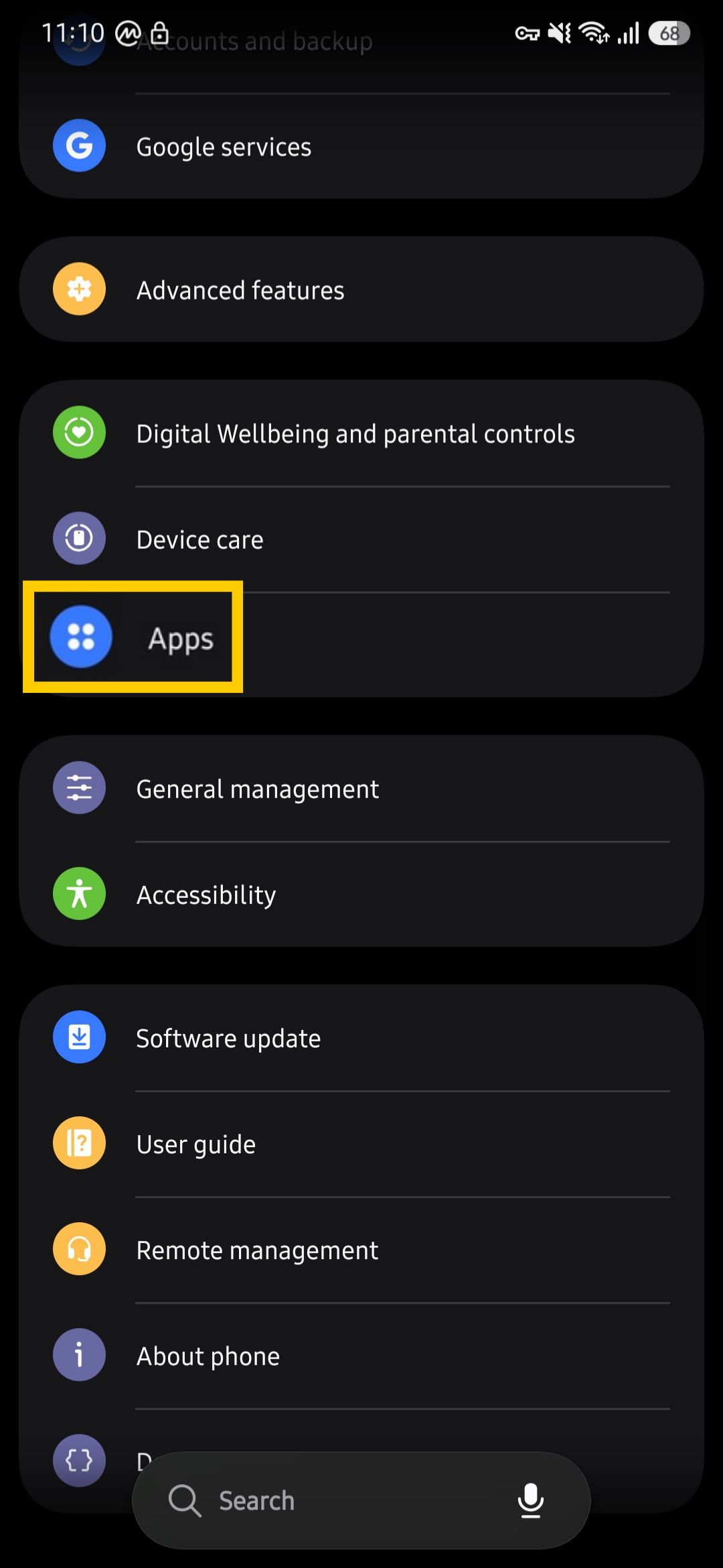 Samsung settings showing the "Apps" option highlighted.