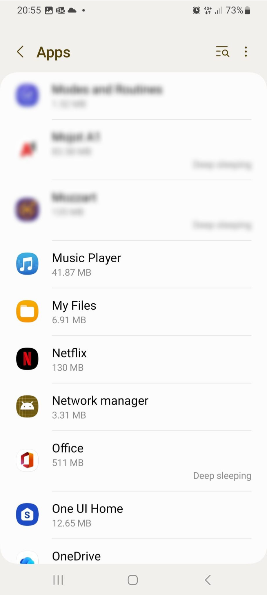 Der Tab „Apps“ in den Android-Einstellungen, auf dem eine Liste der Apps angezeigt wird.