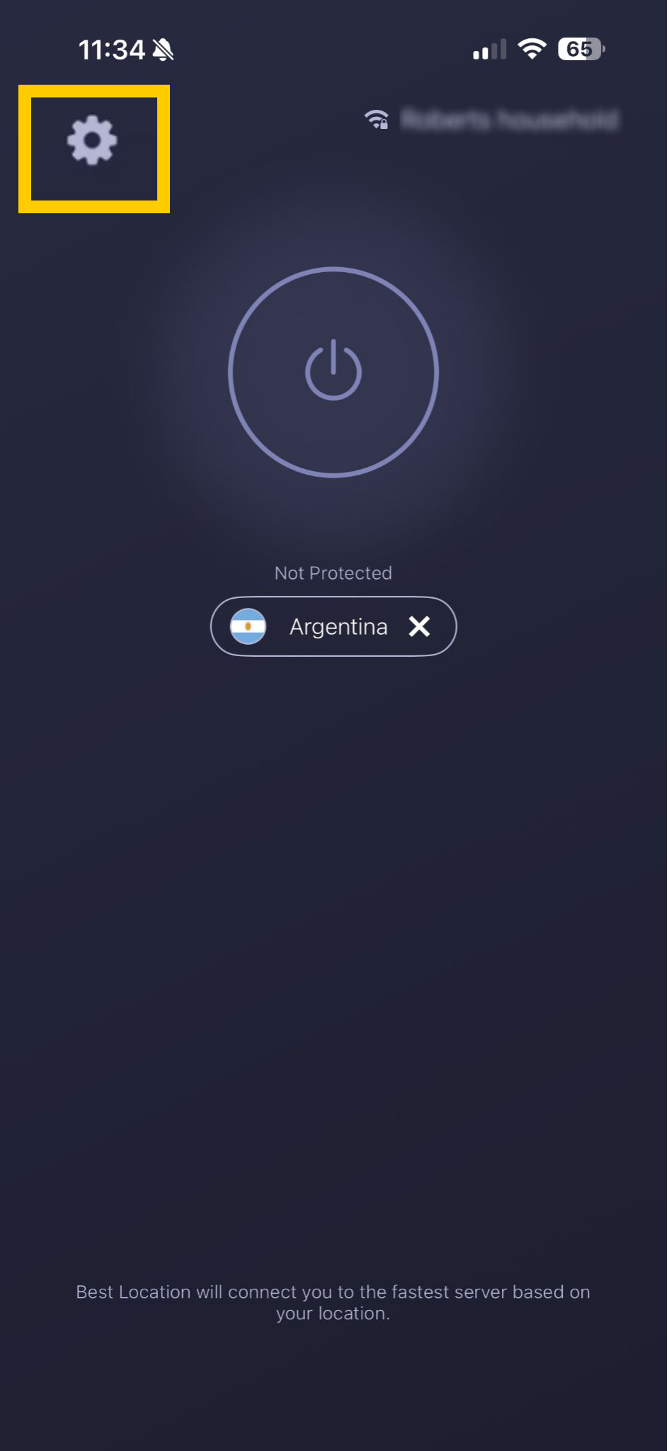 Der Startbildschirm der App von CyberGhost VPN, auf dem die Schaltfläche für die Einstellungen hervorgehoben ist.