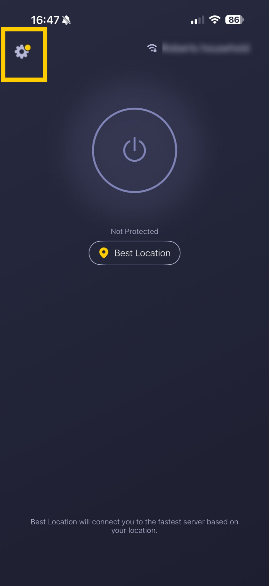 Der Startbildschirm von CyberGhost VPN, auf dem das Einstellungssymbol hervorgehoben ist.