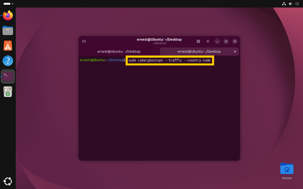 Fenêtre de Terminal sous Ubuntu avec la commande sudo cyberghostvpn --traffic --country-code mise en évidence dans un encadré jaune.