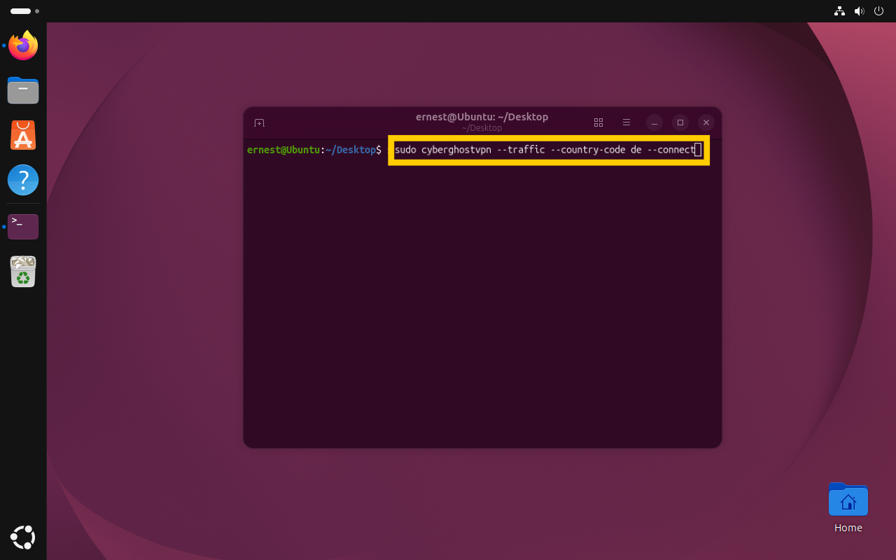 Fenêtre de Terminal sous Ubuntu avec la commande sudo cyberghostvpn --traffic --country-code de --connect mise en évidence dans un encadré jaune.