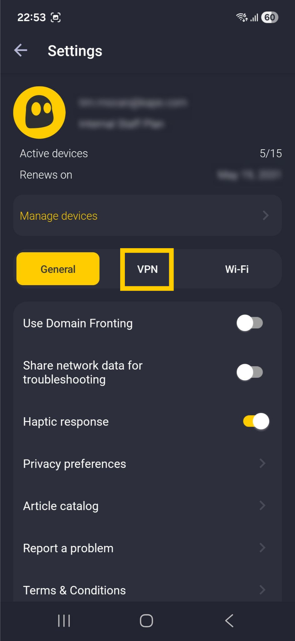 Interface de l'application CyberGhost VPN affichant le menu Paramètres sur Android. L'onglet VPN est mis en évidence.