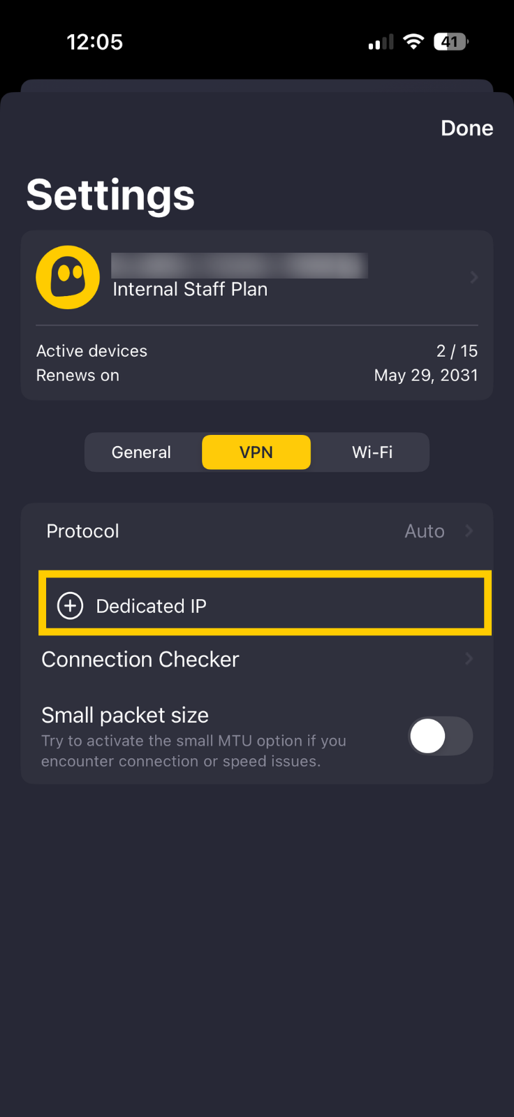 Paramètres VPN de l'application iOS CyberGhost avec l'option IP dédiée.