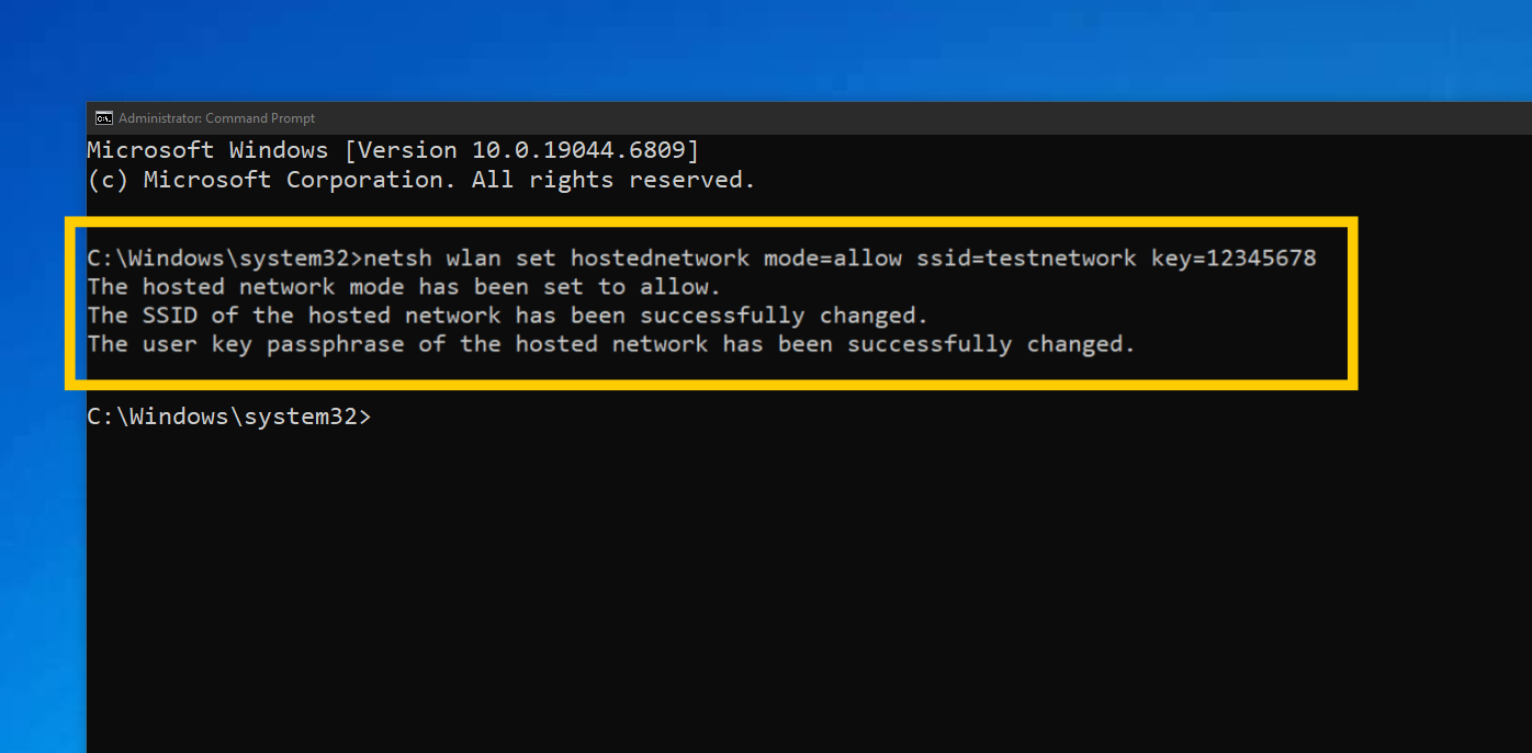 Terminal Windows 10 affichant les commandes pour créer un réseau hébergé.