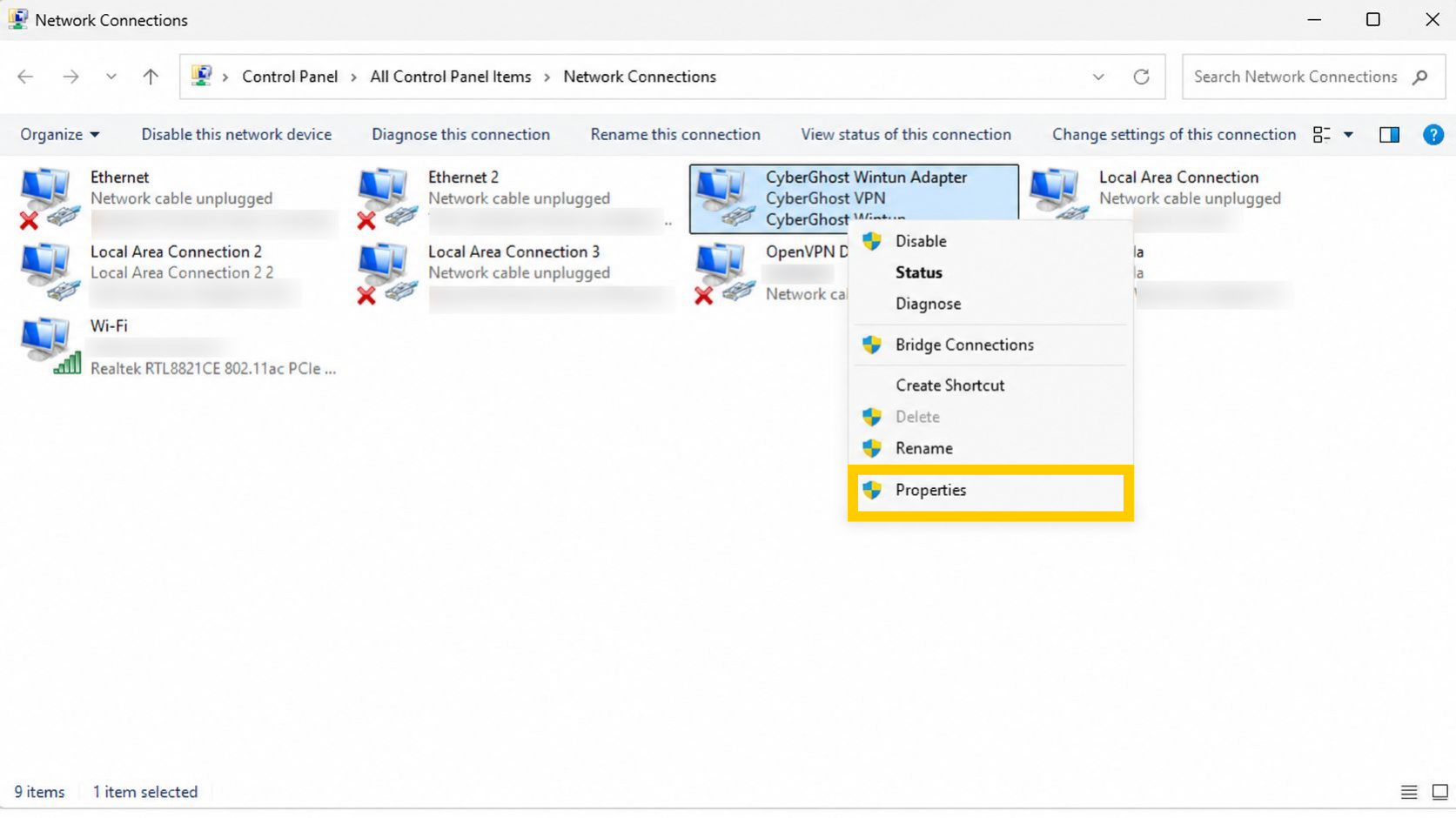 Die Seite „Netzwerkverbindungen“ unter Windows 11. Der VPN-Adapter von CyberGhost ist ausgewählt und die Option „Eigenschaften“ ist hervorgehoben.